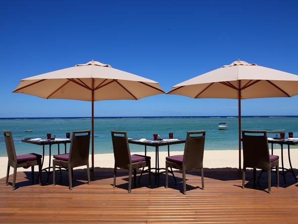 LUX Le Morne - deck on the beach